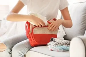 Best Diaper Bag for Airplane Travel – Space & Comfort Tips